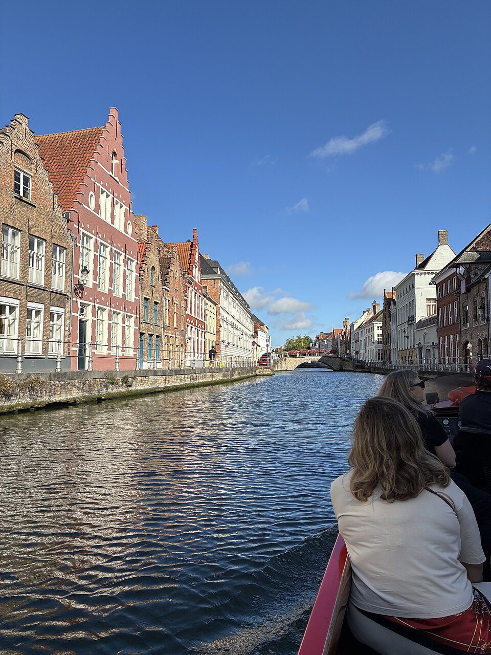 A passenger looking along the Sint-Annarei from a tour boat