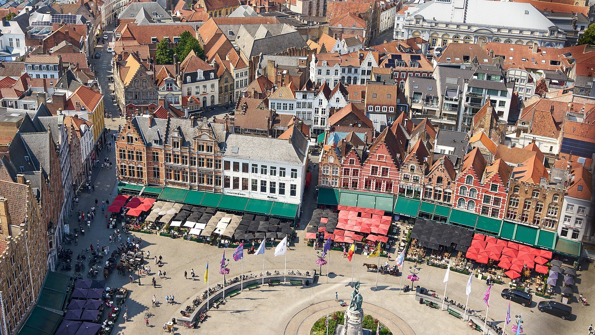 The Markt and its terraces seen from the top of the Belfry