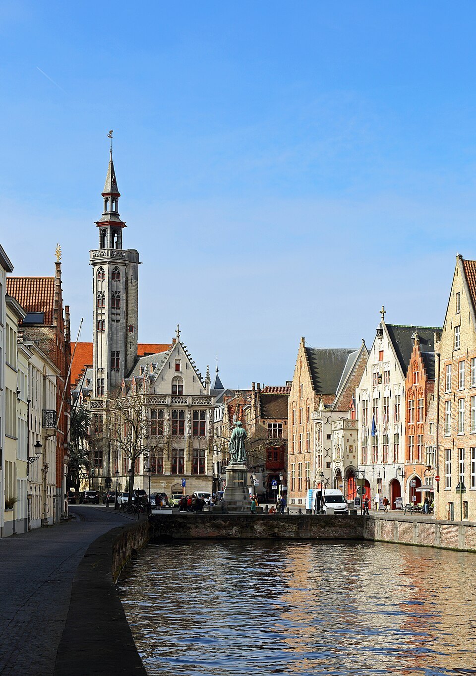 The Spiegelrei and the Poortersloge tower