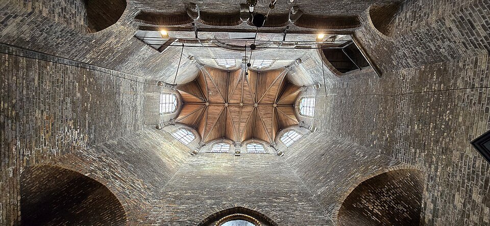 The octagonal lantern seen from below, its vault in brick